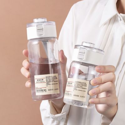 Applicabile Persone Adulti Bottiglia d'acqua di plastica trasparente con materiale personalizzato