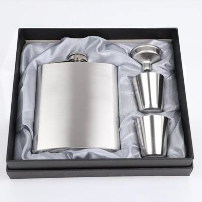 304 Acciaio Inossidabile Flasca di Hip Set per Alcol nero opaco Capacità 1 oz 2 oz 3 oz 4 oz 5 oz