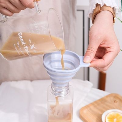 Materiale alimentare Cucina Mini silicone morbido retrattile Funnel pieghevole