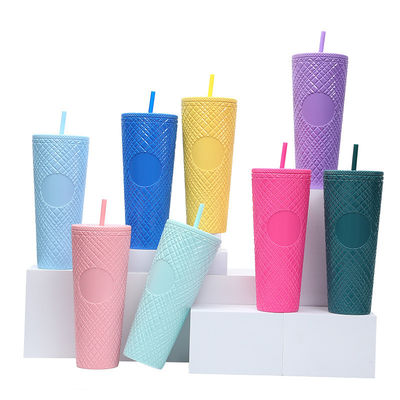 Godetevi le vostre bevande preferite in movimento con questo coperchio di paglia senza BPA
