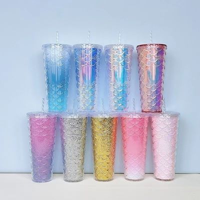 Metodo di flusso d'acqua Tazze creative di paglia di plastica doppio strato Flash Rosso Tazze a scala di pesce