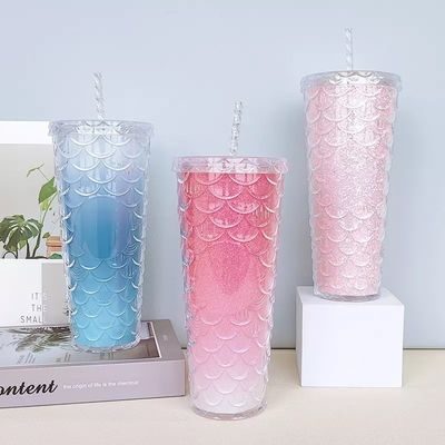 Metodo di flusso d'acqua Tazze creative di paglia di plastica doppio strato Flash Rosso Tazze a scala di pesce