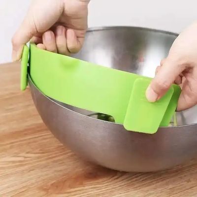 Serbatoio per vaso di strappatura e serbatoio per pasta flessibile