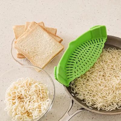 Serbatoio per vaso di strappatura e serbatoio per pasta flessibile