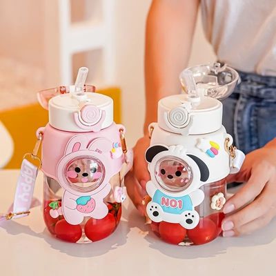 Bottiglia d'acqua per bambini cartone animato Tazza di plastica carina con disegno portatile di tipo paglia