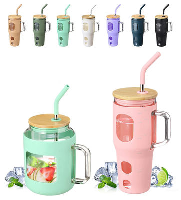 Logo personalizzato Tumbler in vetro riutilizzabile da 32 oz con maniglia a coperchio di bambù e manica in silicone