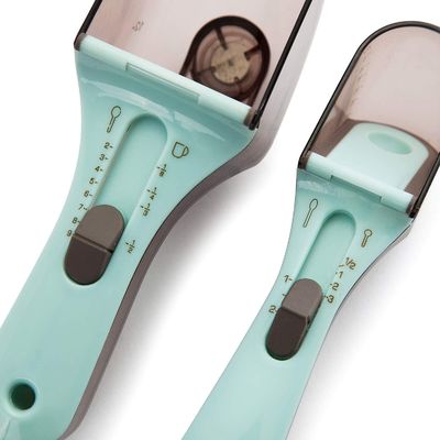 Cucchiaio di misura digitale regolabile in materiale PP con coppa di misura in plastica a scala 18*7,5CM