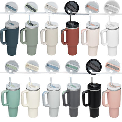 American Style Custom Pattern 40oz Tumbler con maniglia del coperchio e paglia di acciaio inossidabile Tazza Isolata da vuoto