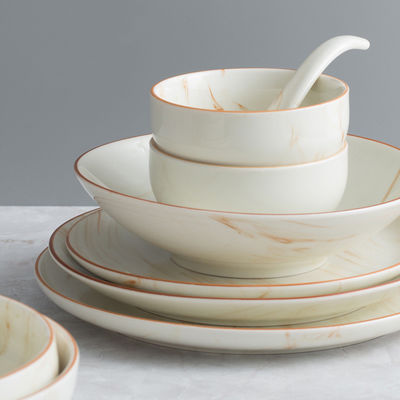 Piatti da cucina in piatto di porcellana beige per cena e regali occasionali