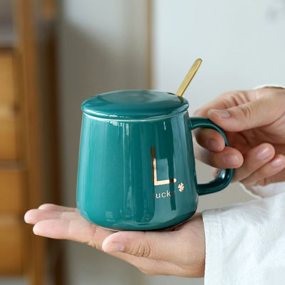 Tazza di porcellana in ceramica a carica USB con controllo della temperatura a 55 gradi e presa a mano