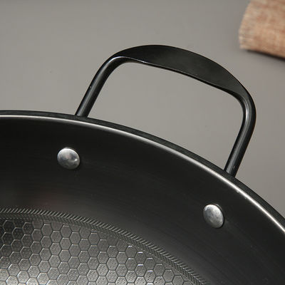 Stile minimalistico Honeycomb non stick 34cm Fritura in ferro puro Wok sostenibile e durevole