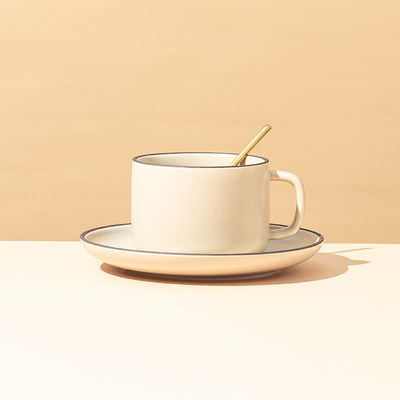 250 ml Capacità Nordic Matte Ceramic Coffee Mug and Plate Bundle con cucchiaio corrispondente