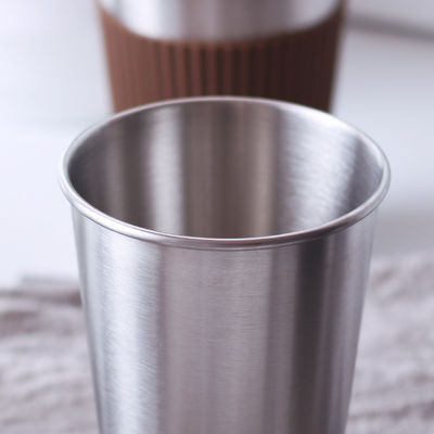 Tazza da caffè in acciaio inossidabile Custom 17oz Double Wall 18/8 Tumbler con manica in silicone