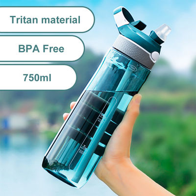 Accessori con tappo per palestra all'aperto, bottiglia d'acqua per sport con paglia e plastica priva di BPA