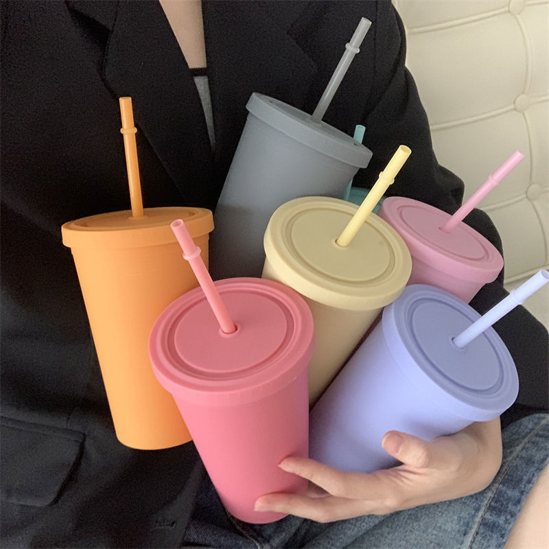 Tazza d'acqua in plastica riutilizzabile AS PP con paglia e coperchio Logo personalizzato per tazza di viaggio del caffè ghiacciato