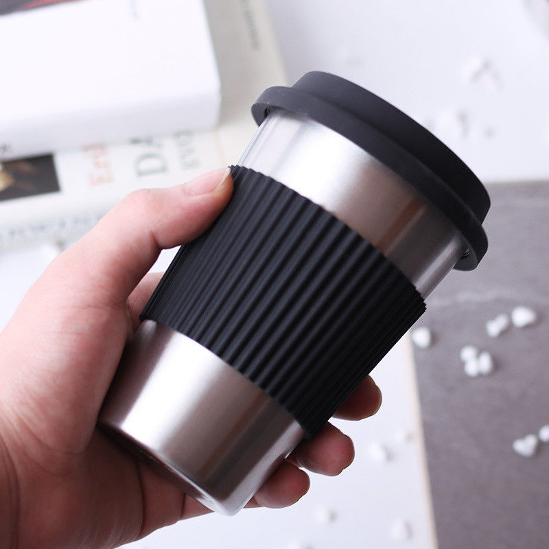 Tazza da caffè in acciaio inossidabile Custom 17oz Double Wall 18/8 Tumbler con manica in silicone